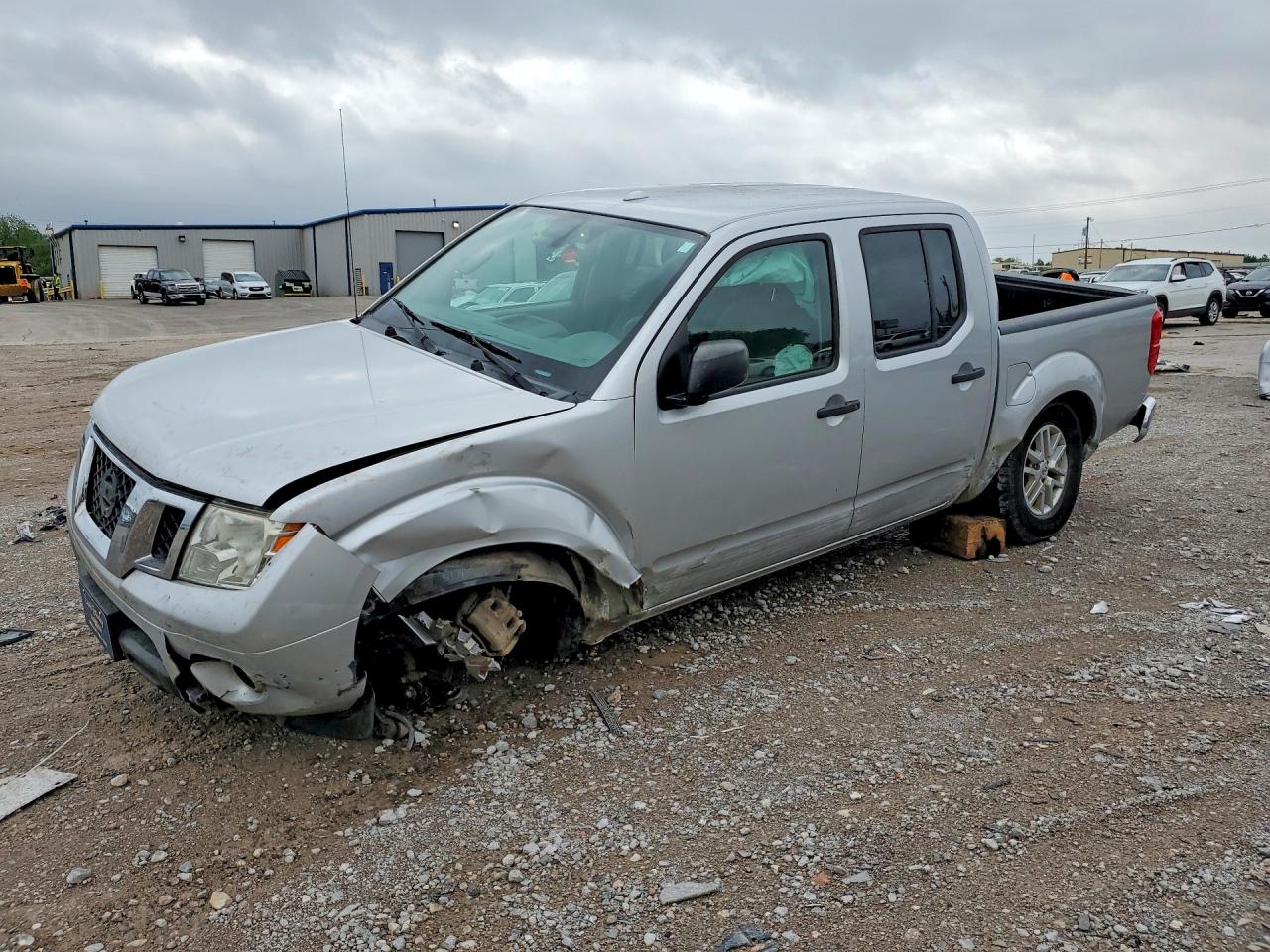 Salvage Nissan Frontier Image