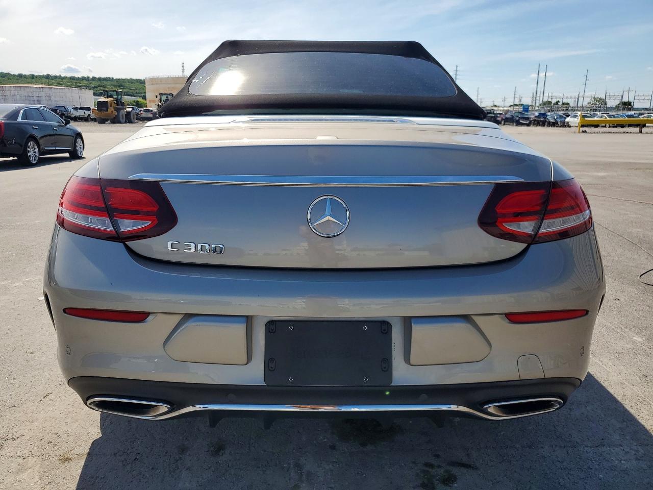 Mercedes-Benz C-Class 300