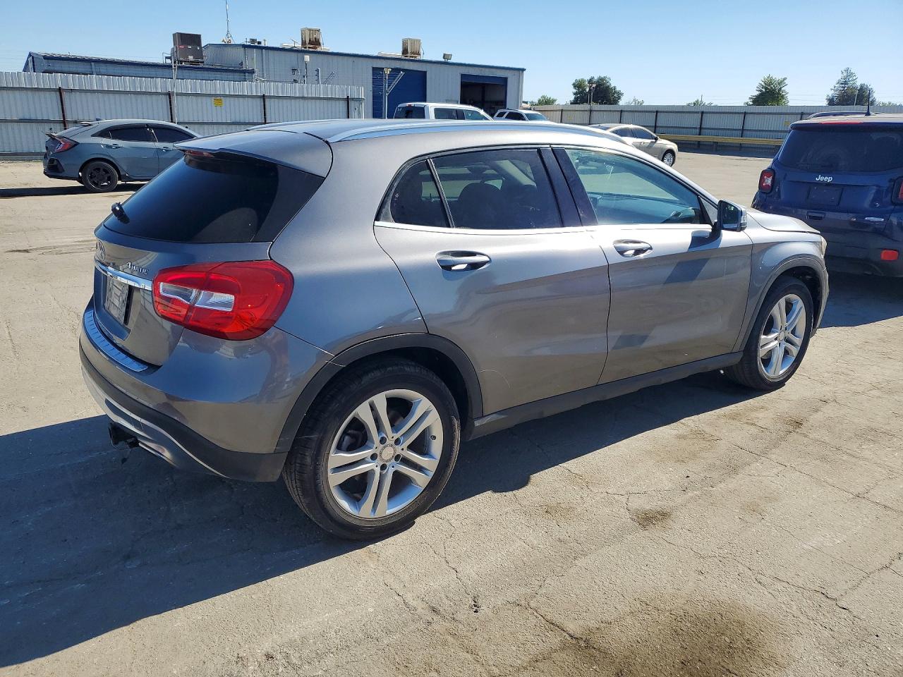 Mercedes-Benz GLA 250 4matic