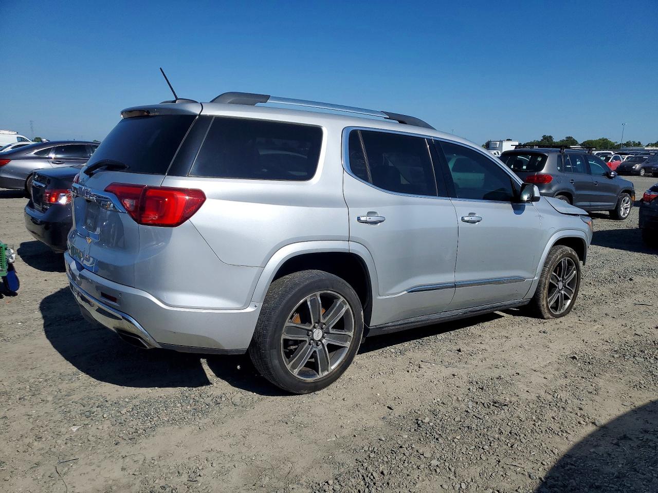 GMC Acadia Denali