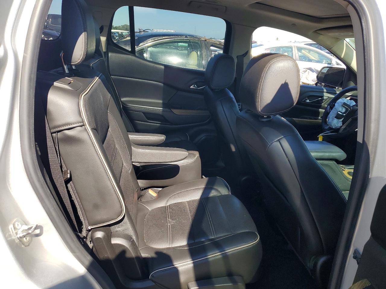 GMC Acadia Denali