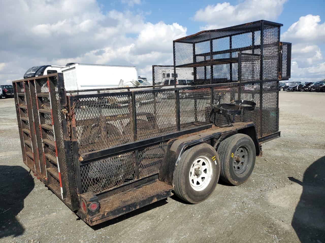 Mlblt Trailers