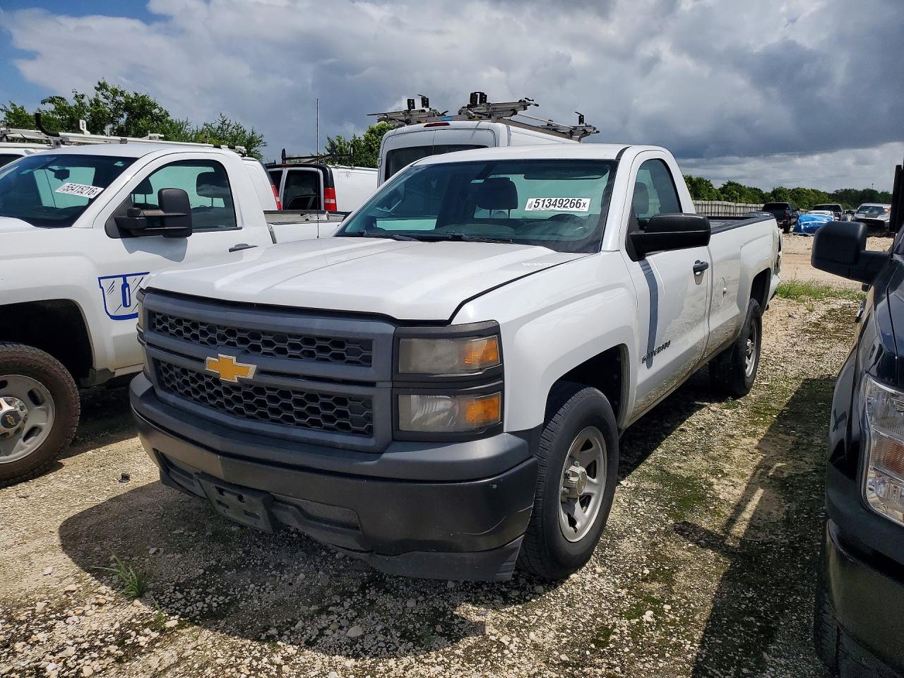 Salvage Chevrolet Silverado Image