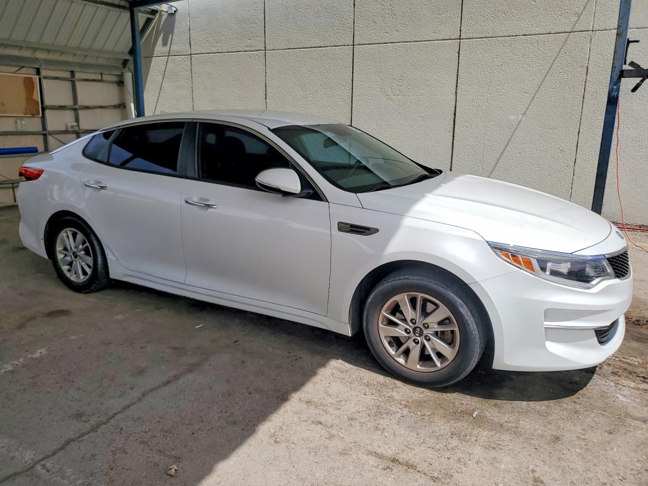 Kia Optima Lx