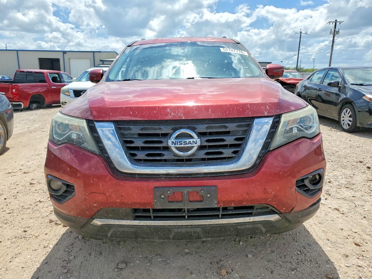 Nissan Pathfinder Sv
