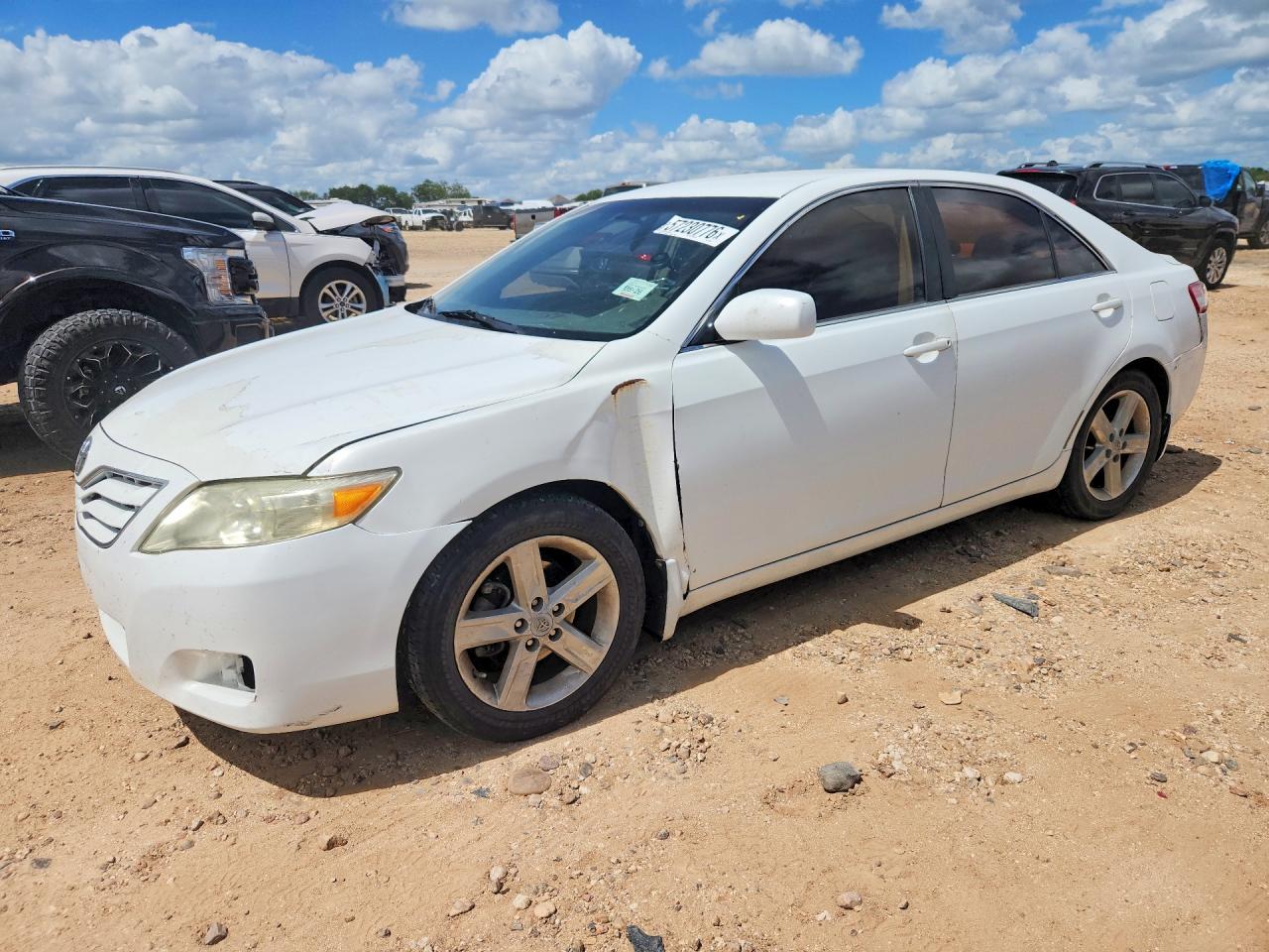 Salvage Toyota Camry Image
