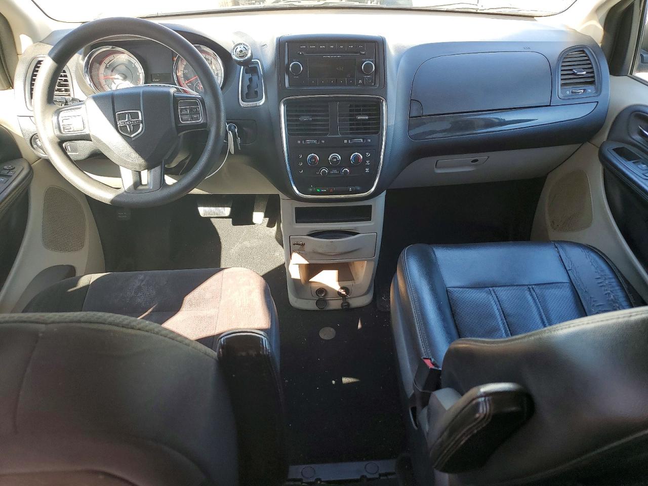 Dodge Caravan Se