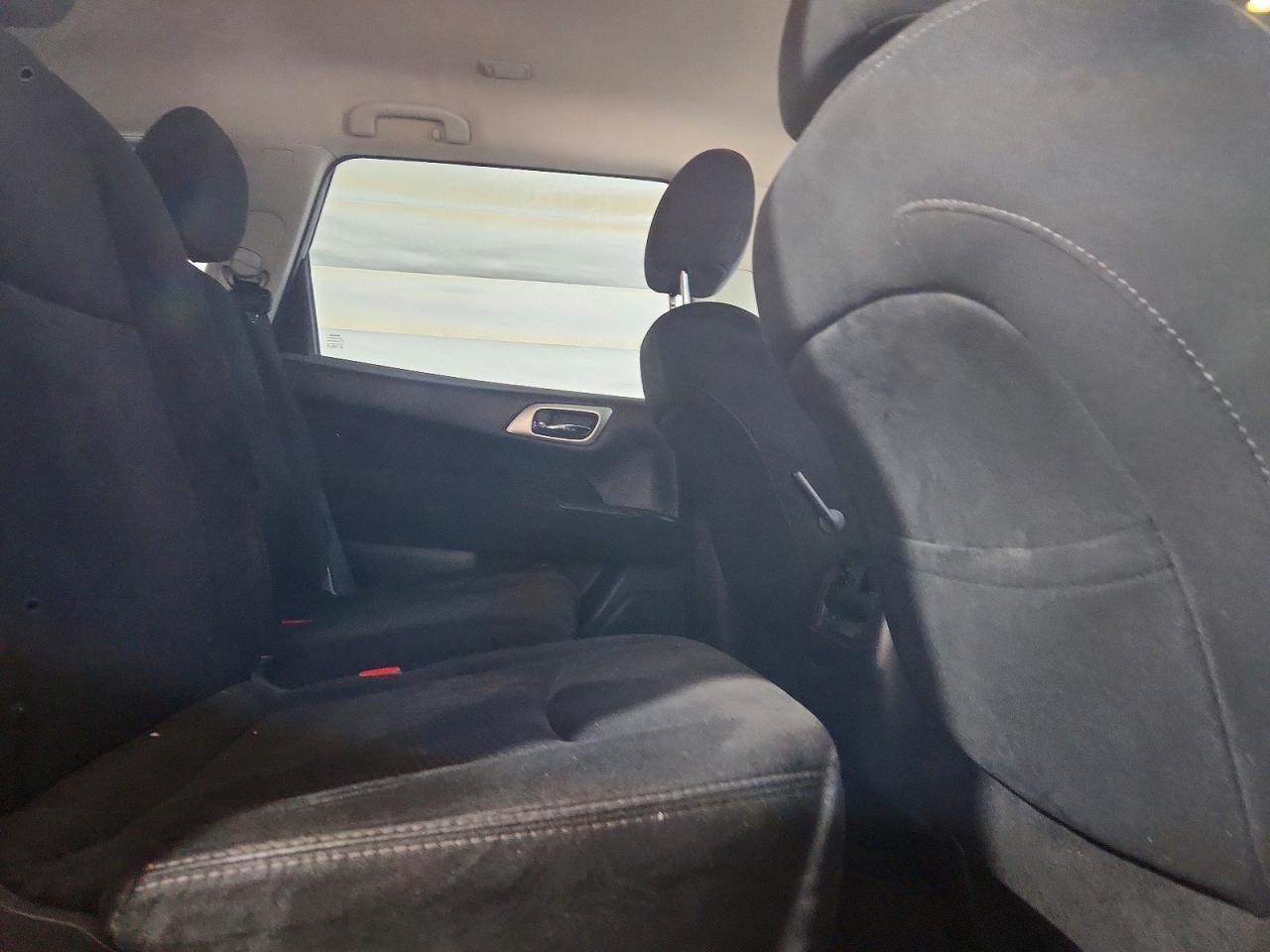 Nissan Pathfinder Sv
