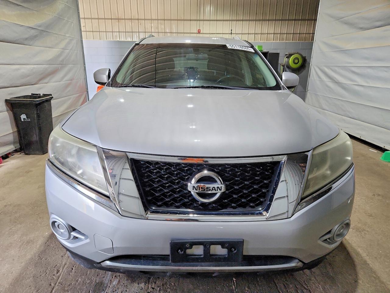 Nissan Pathfinder Sv