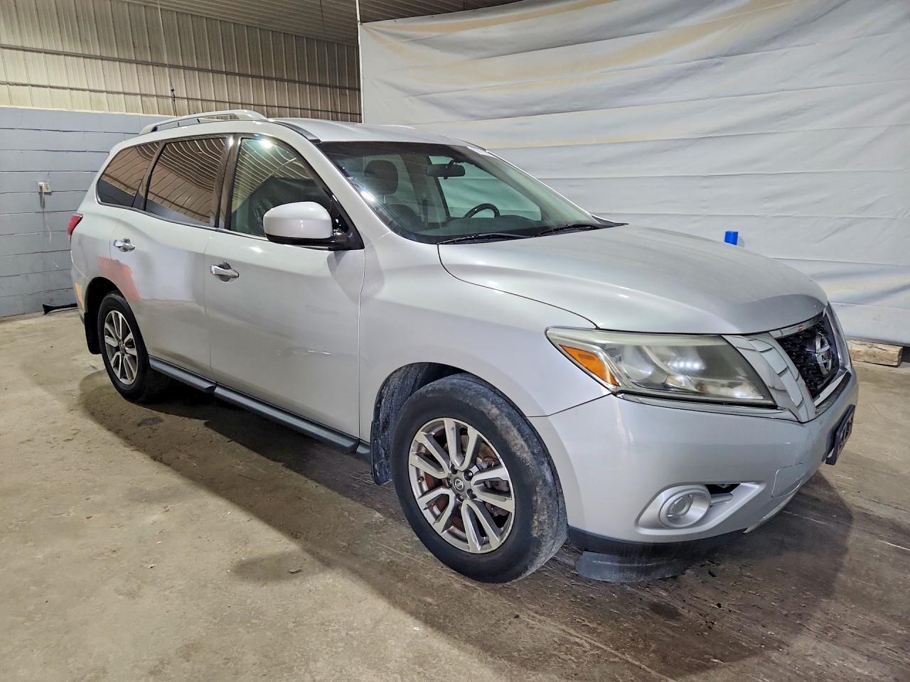 Nissan Pathfinder Sv