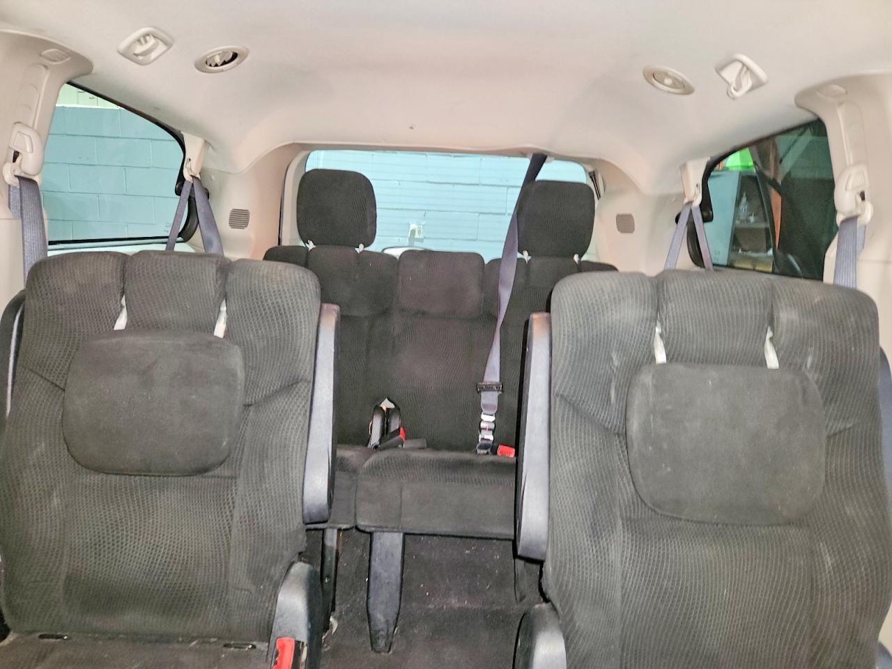 Dodge Caravan Sxt