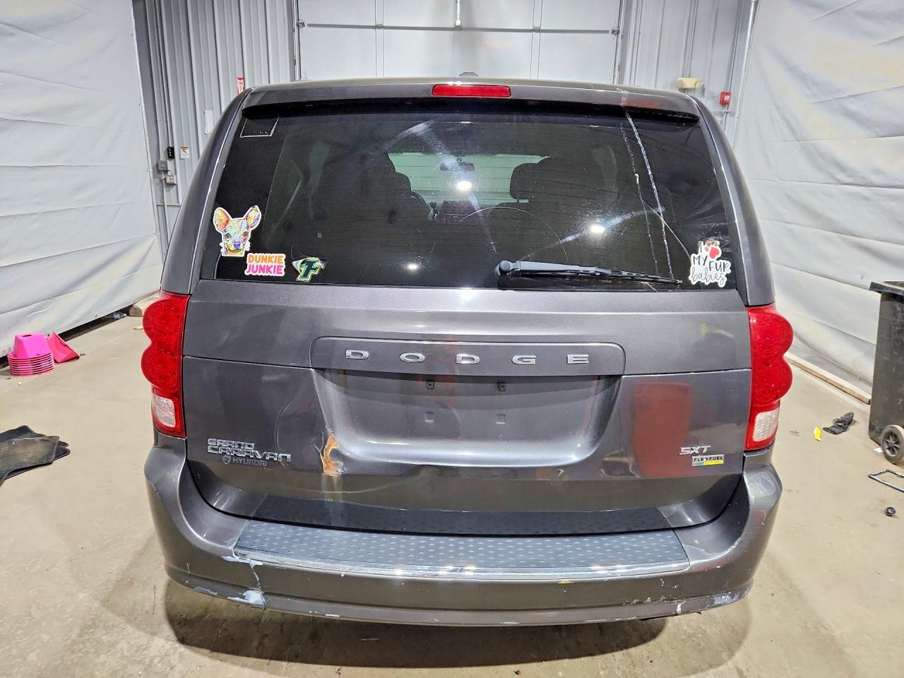 Dodge Caravan Sxt