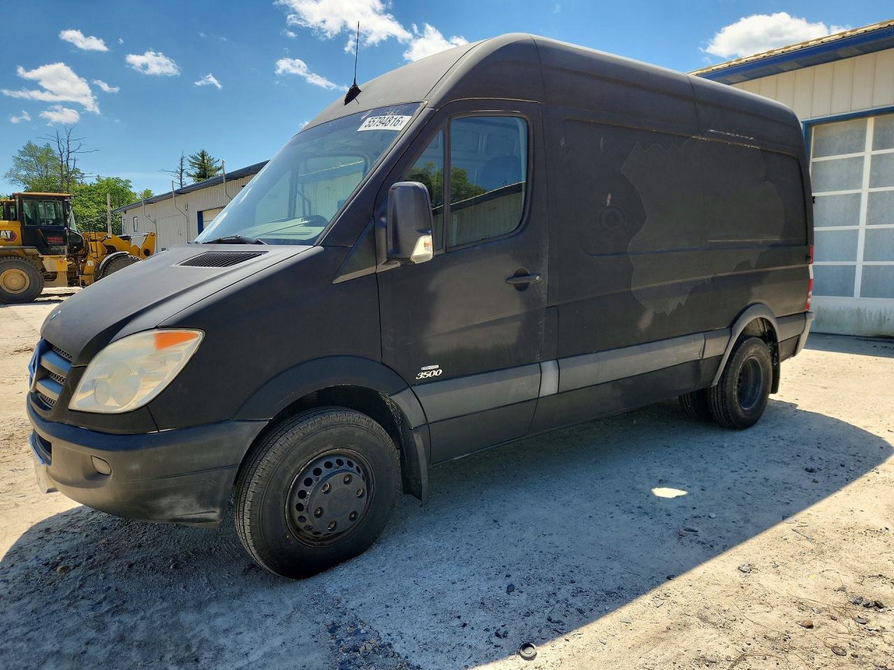 Salvage Mercedes-Benz Sprinter Image