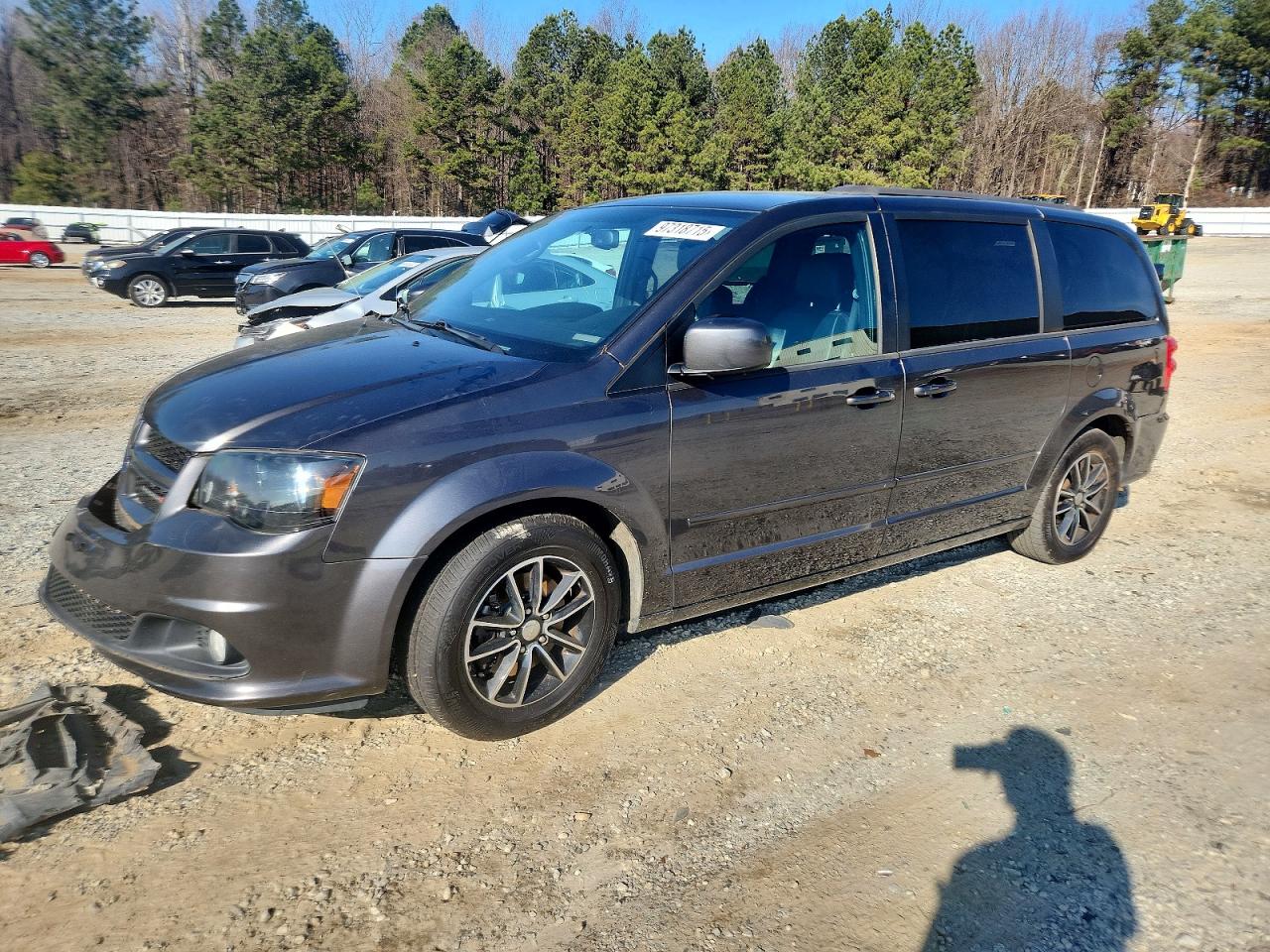 Salvage Dodge Caravan Image