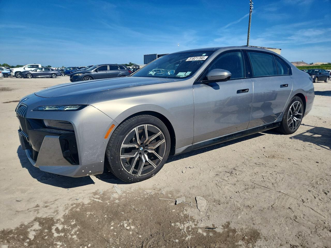 Salvage BMW 7 Series Image