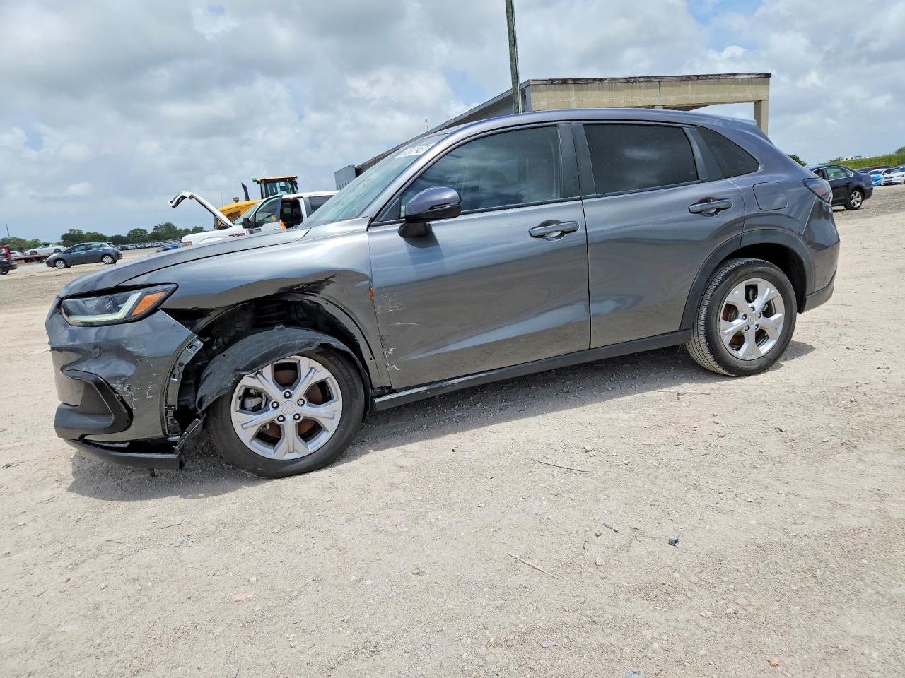 Salvage Honda HR-V Image