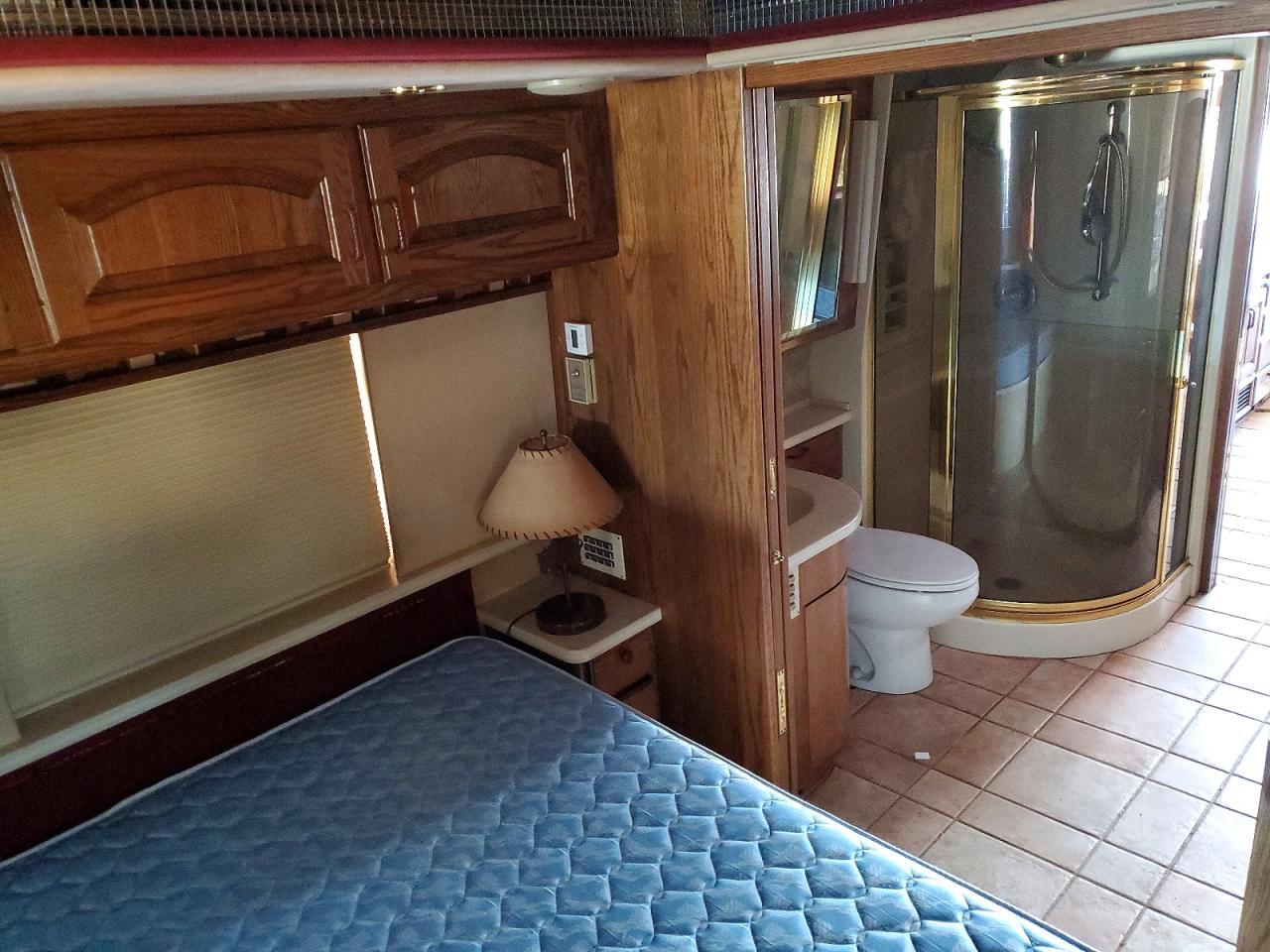 Prevost Bus