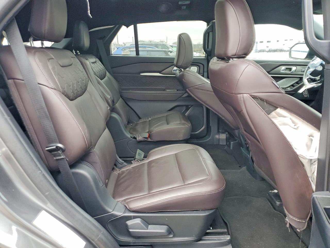 Ford Explorer Platinum