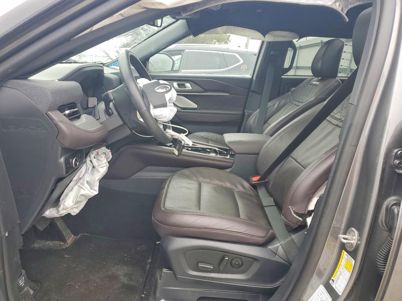 Ford Explorer Platinum