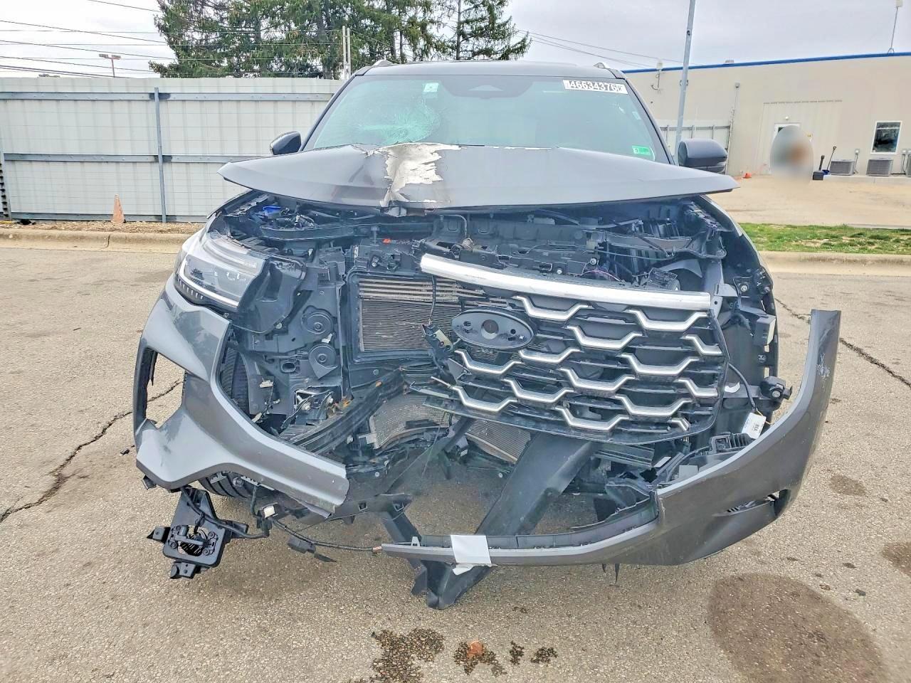 Ford Explorer Platinum