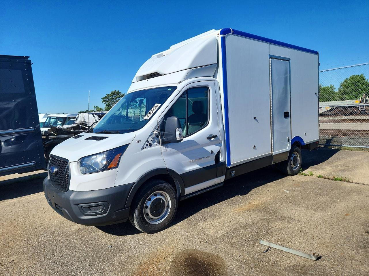 Salvage Ford Transit Image