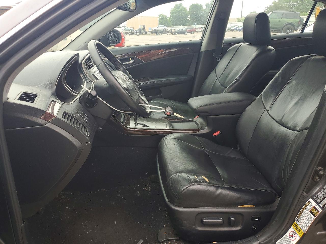 Toyota Avalon Base