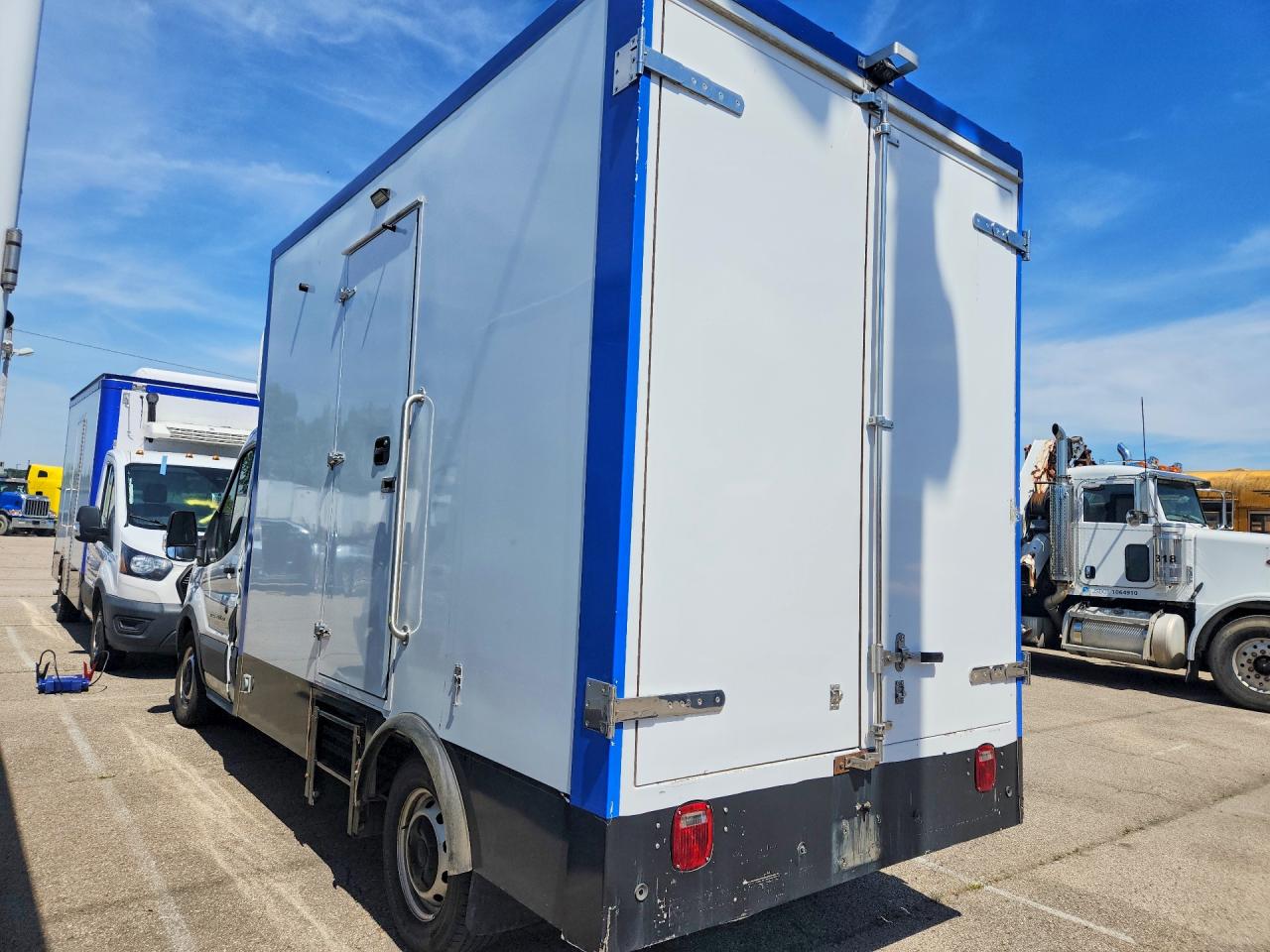 Ford Transit T-350