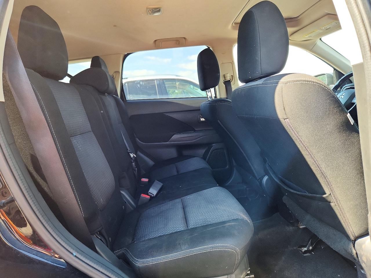Mitsubishi Outlander Se