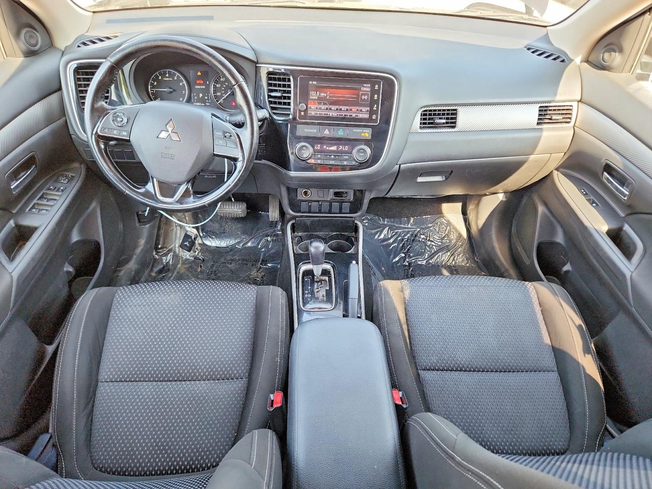 Mitsubishi Outlander Se