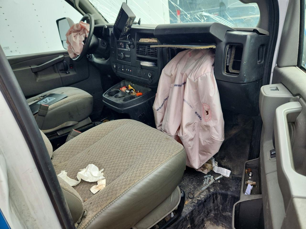 GMC Savana