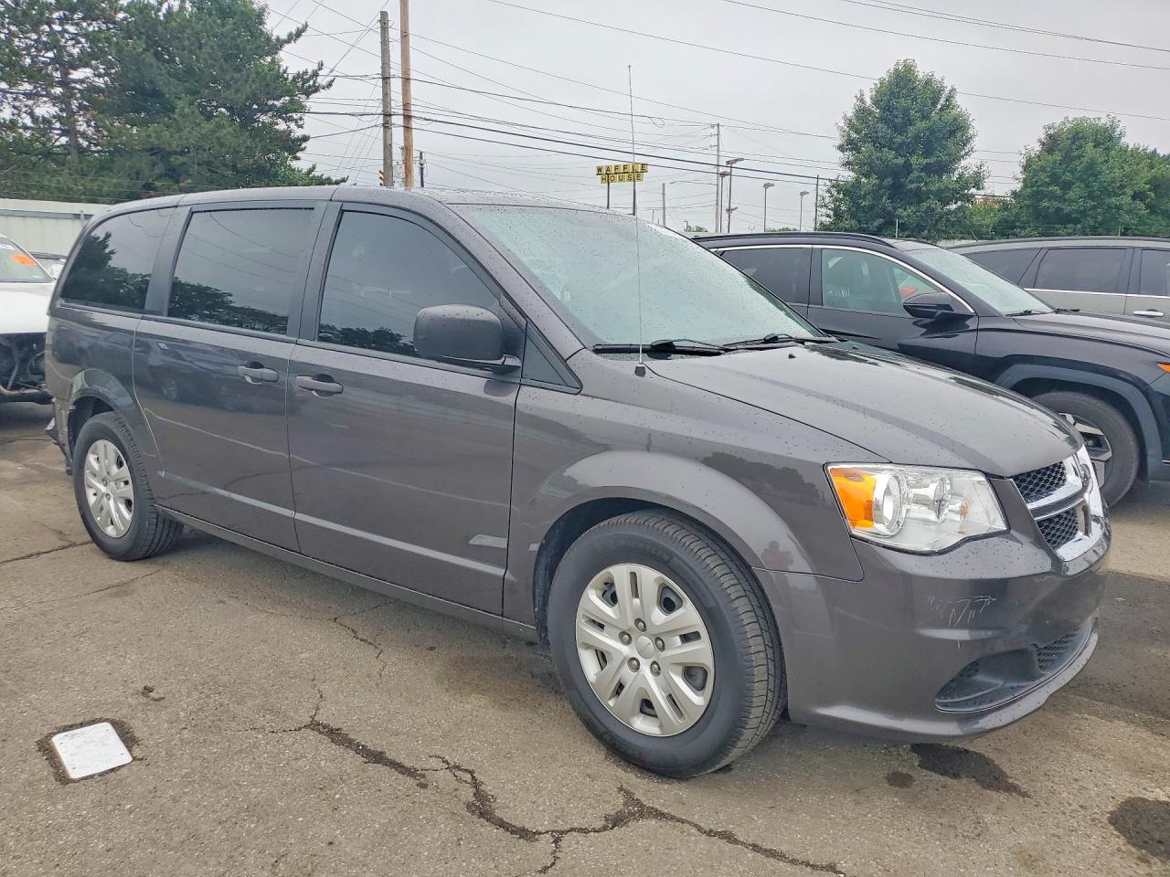 Dodge Caravan Se