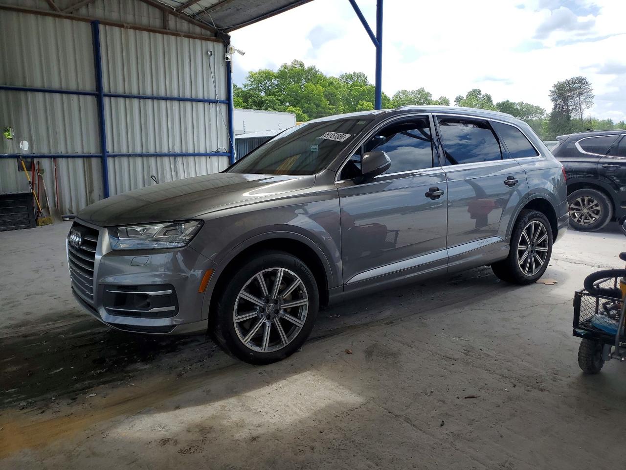 Salvage Audi Q7 Image
