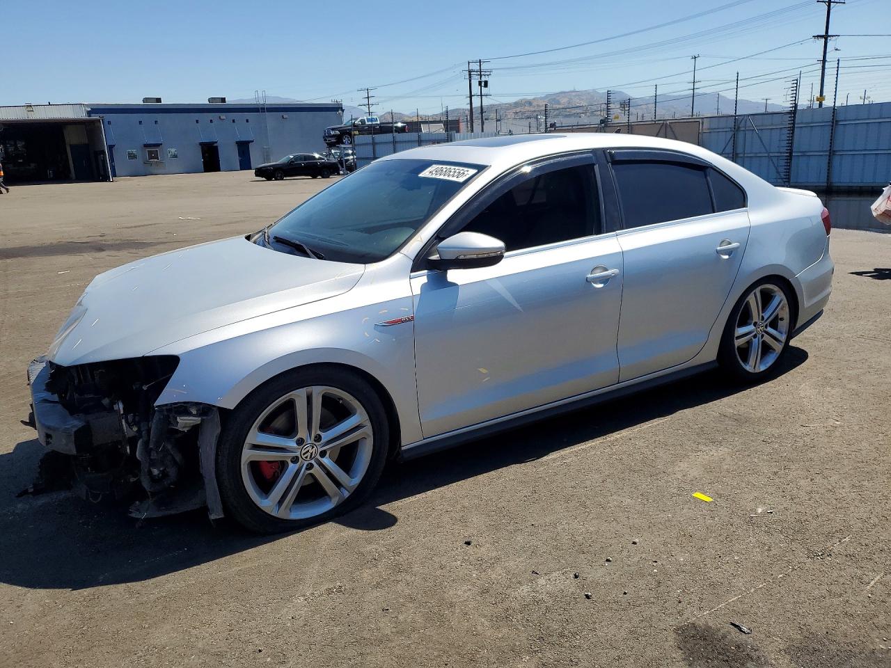 Salvage Volkswagen Jetta Image