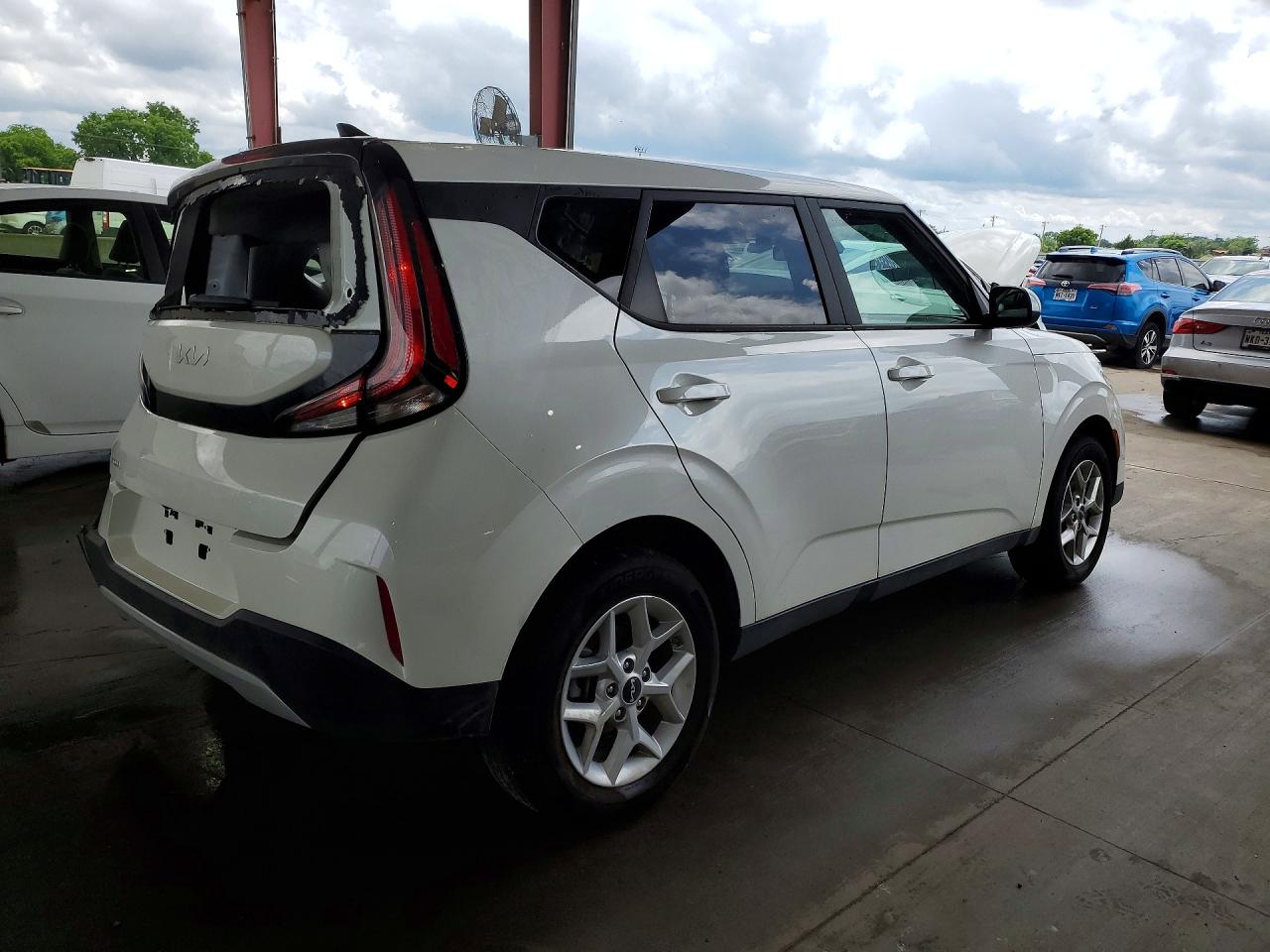 Kia Soul Lx
