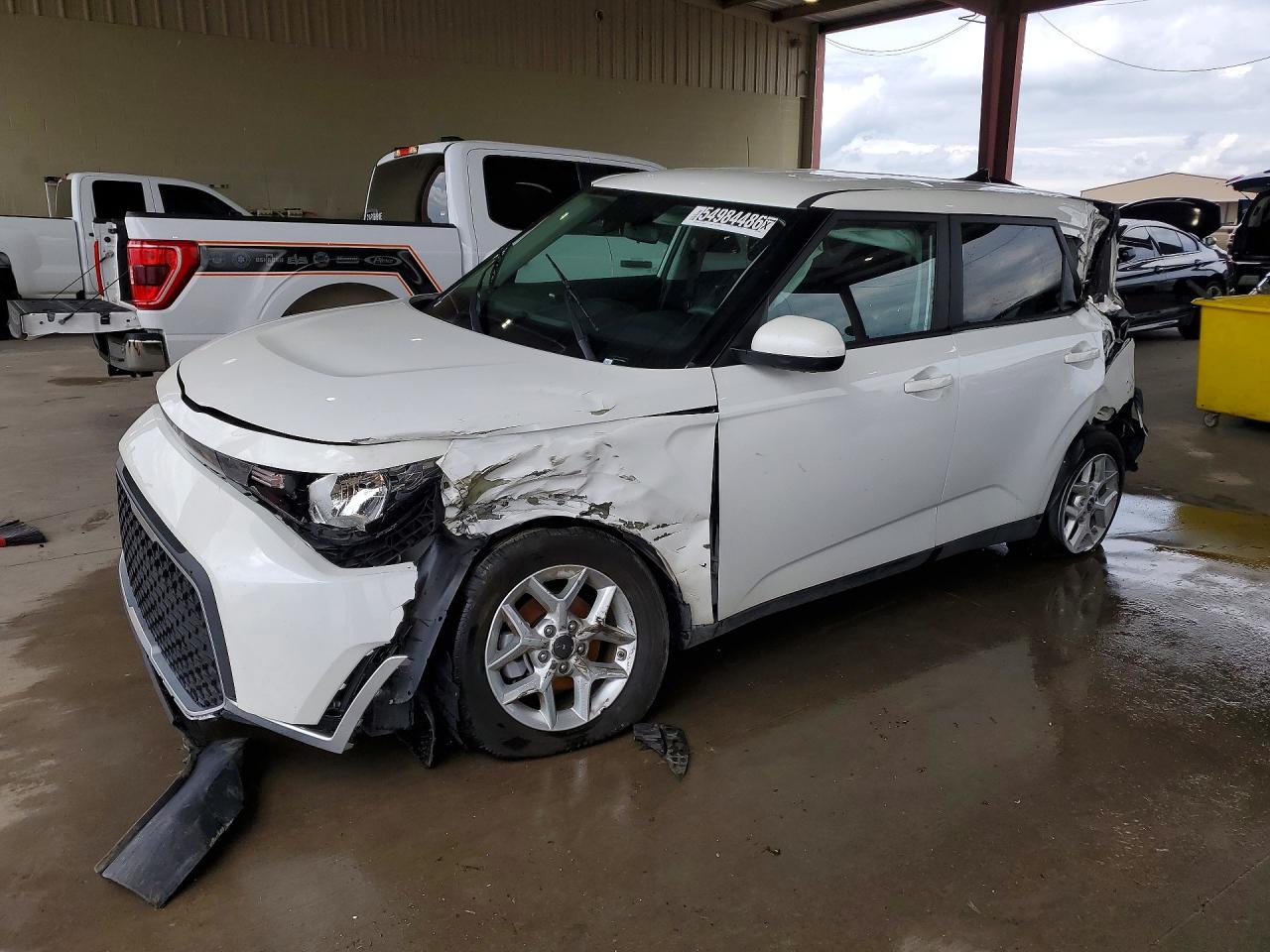 Salvage Kia Soul Image