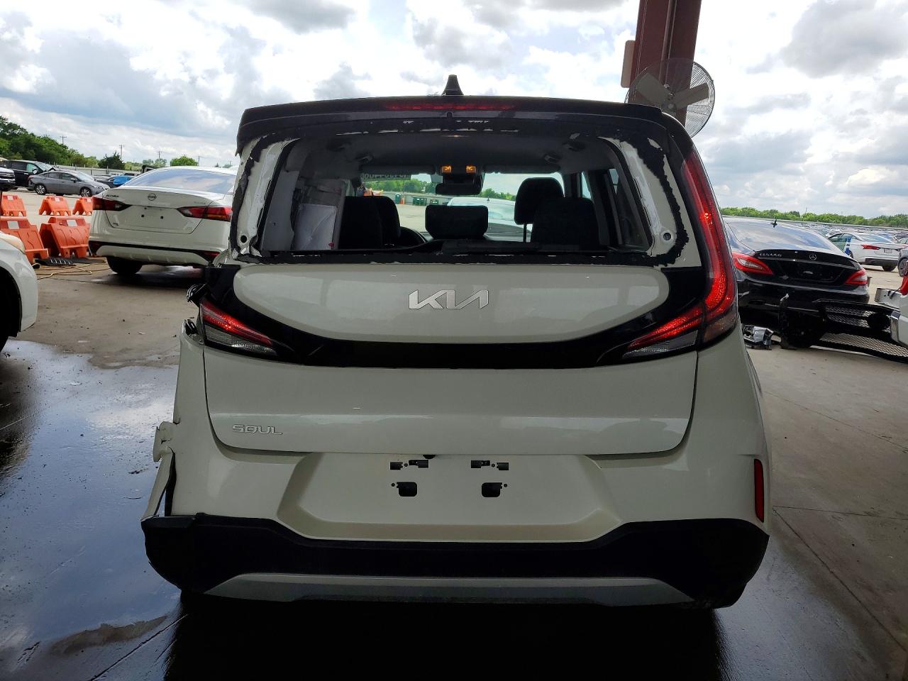 Kia Soul Lx