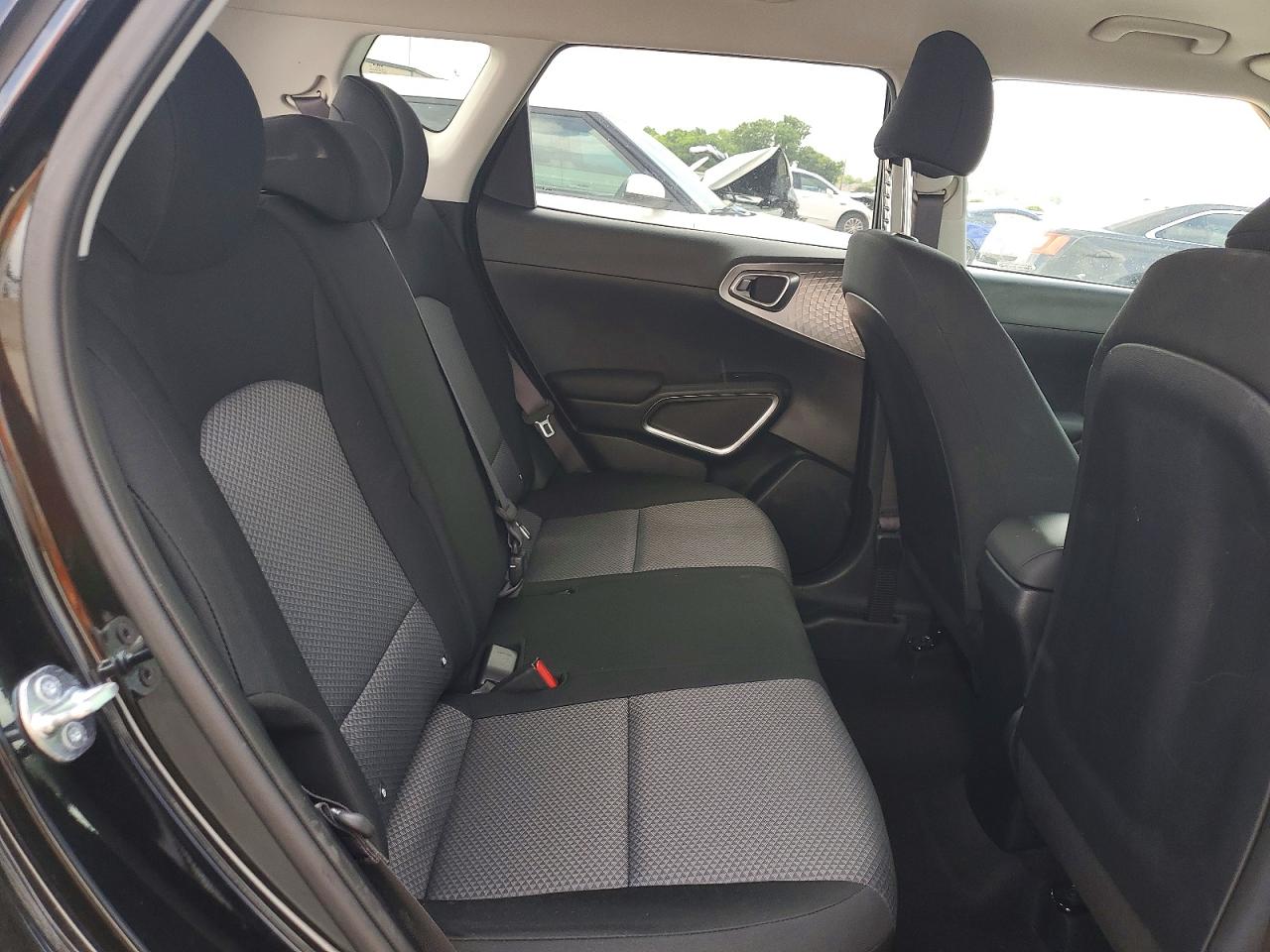 Kia Soul Lx