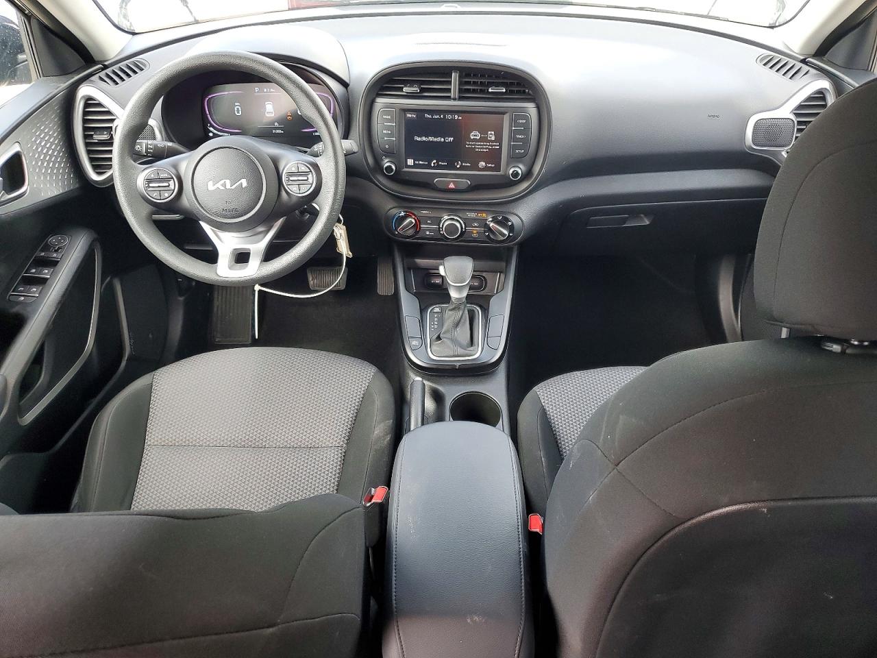 Kia Soul Lx