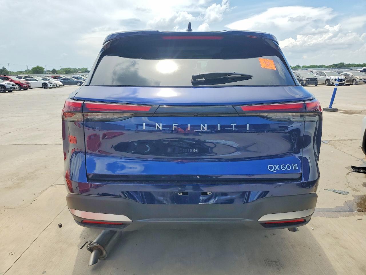 INFINITI Qx Luxe