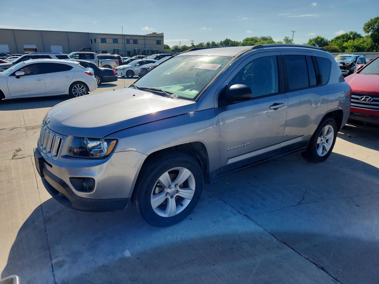 Salvage Jeep Compass Image