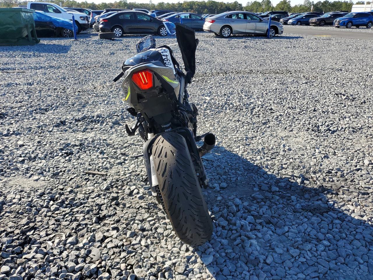 Suzuki Gsxs1000
