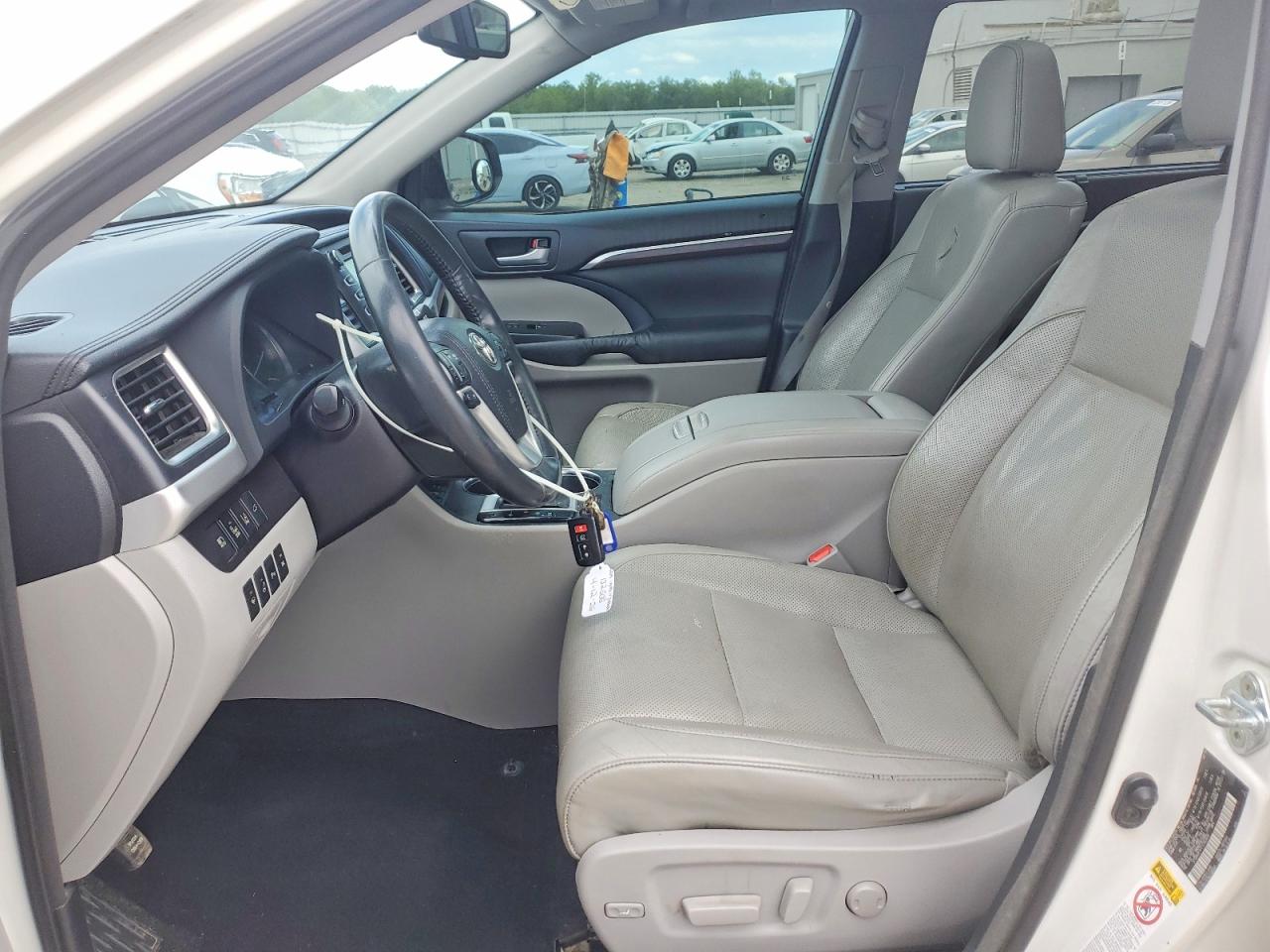 Toyota Highlander Limited Platinum