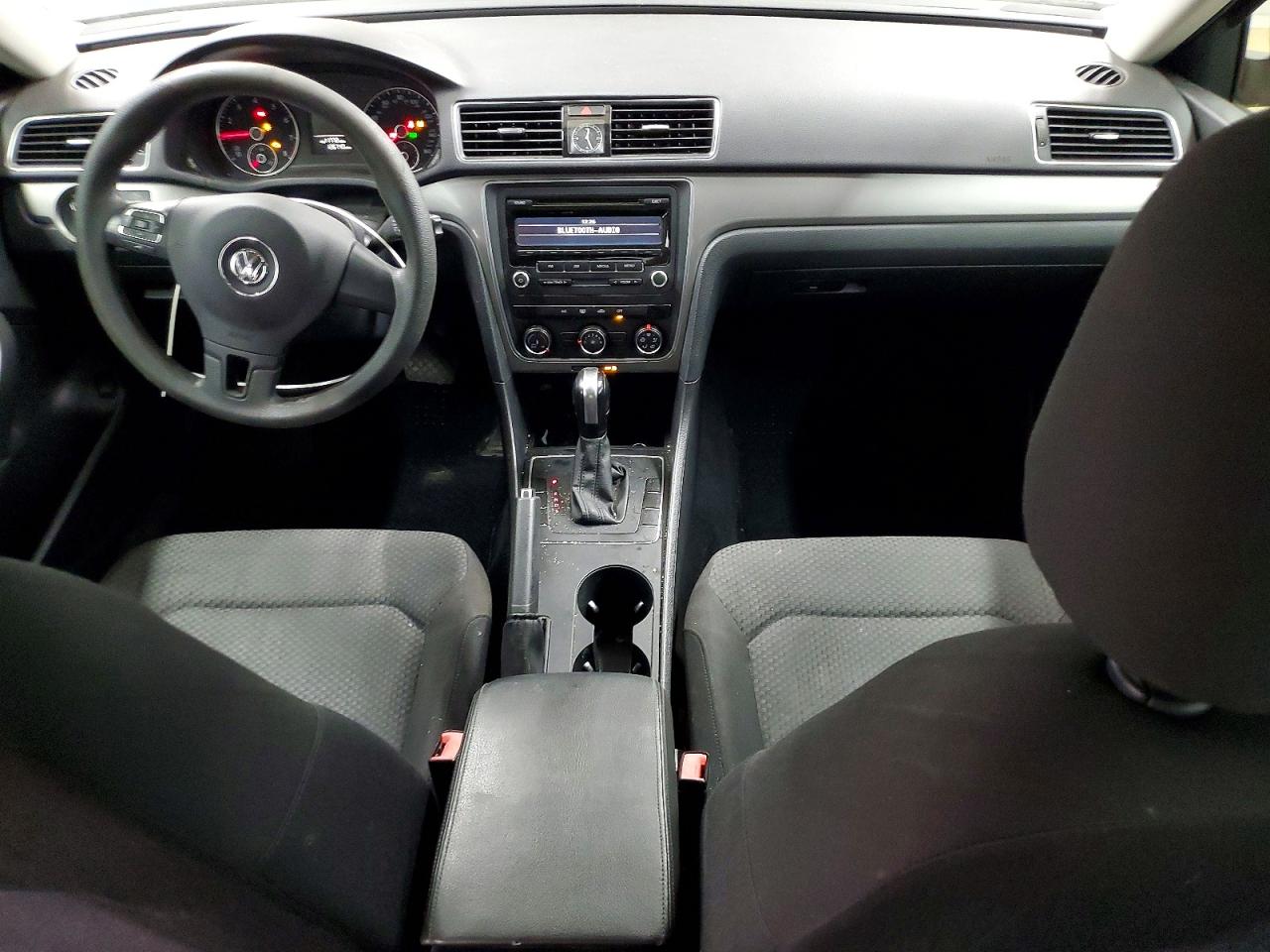 Volkswagen Passat S