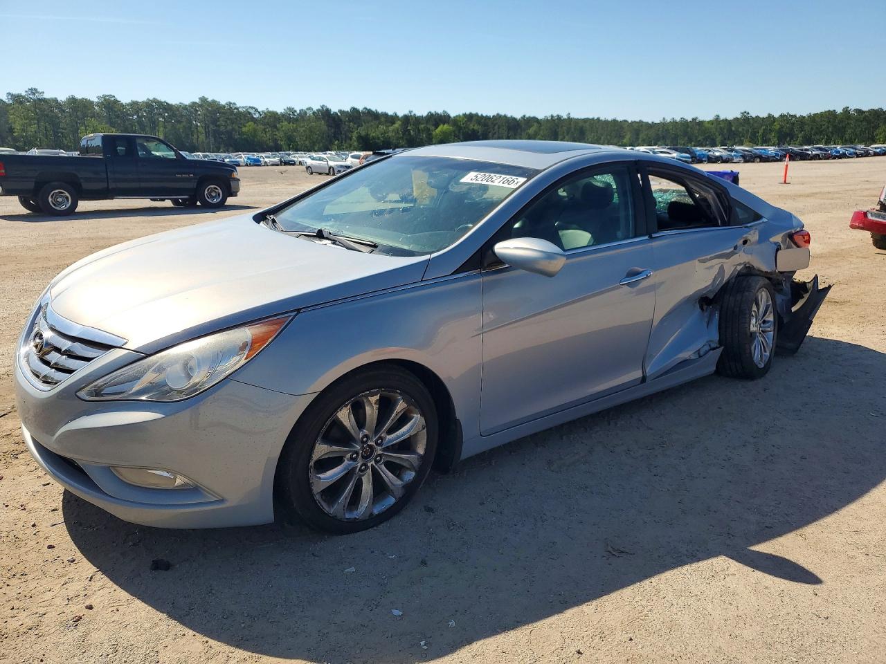 Salvage Hyundai SONATA Image