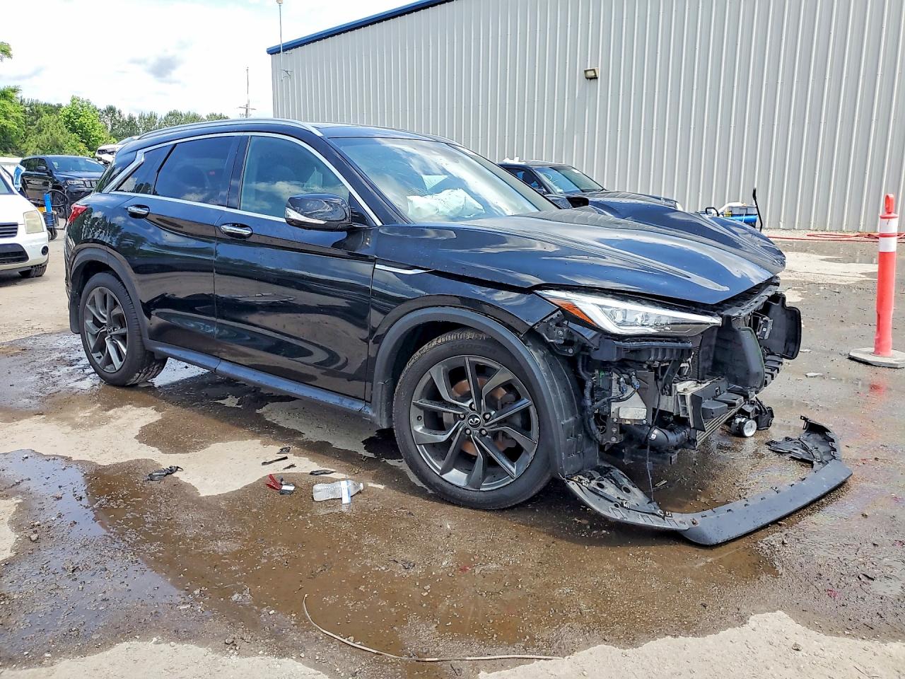 INFINITI Qx Essential