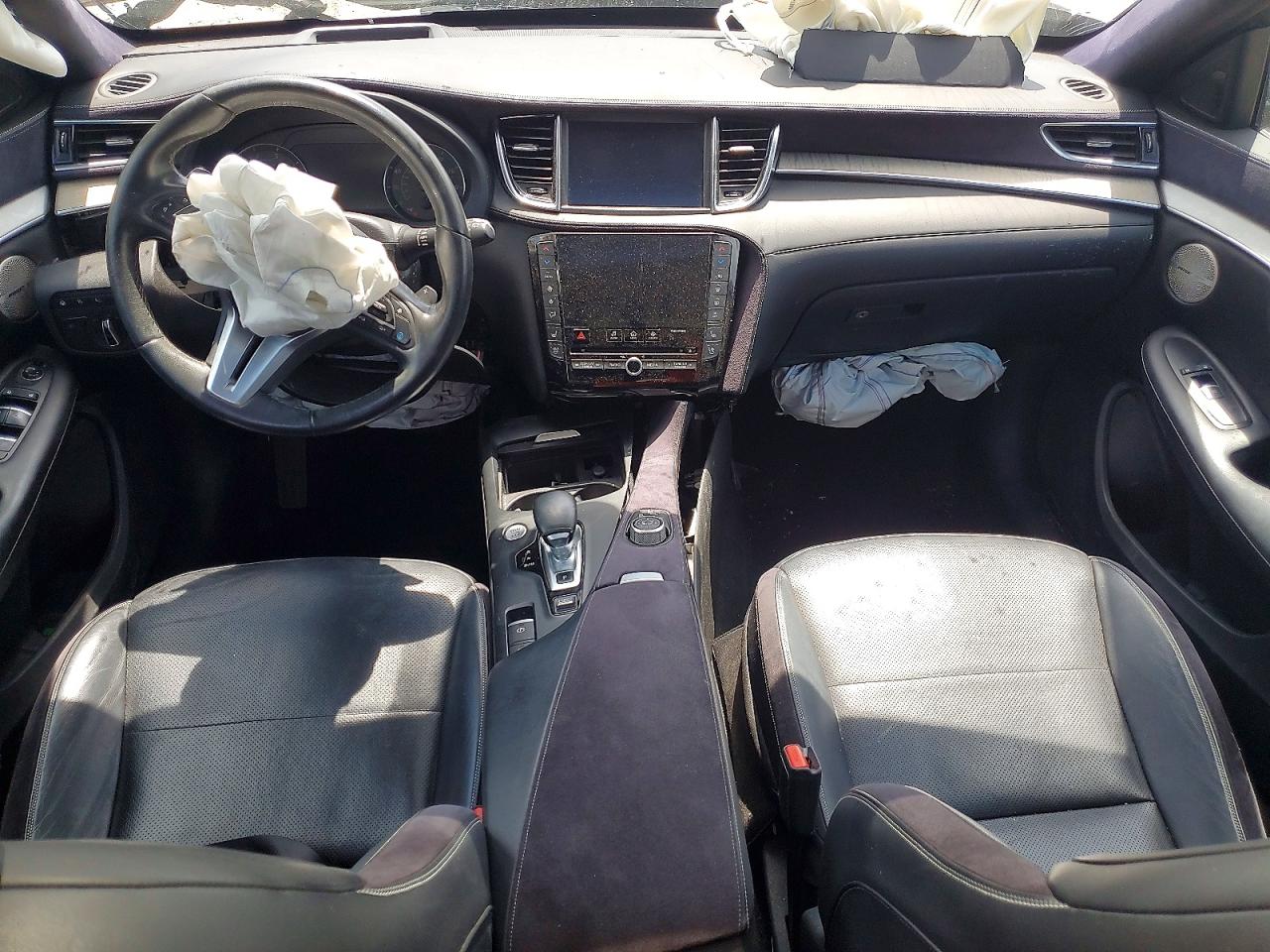 INFINITI Qx Essential