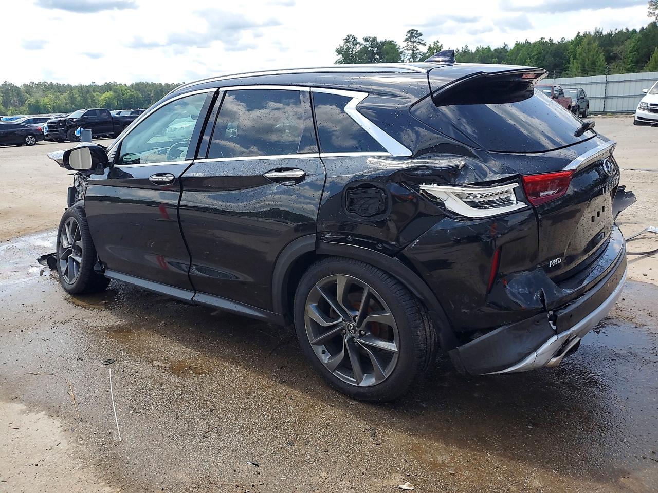 INFINITI Qx Essential