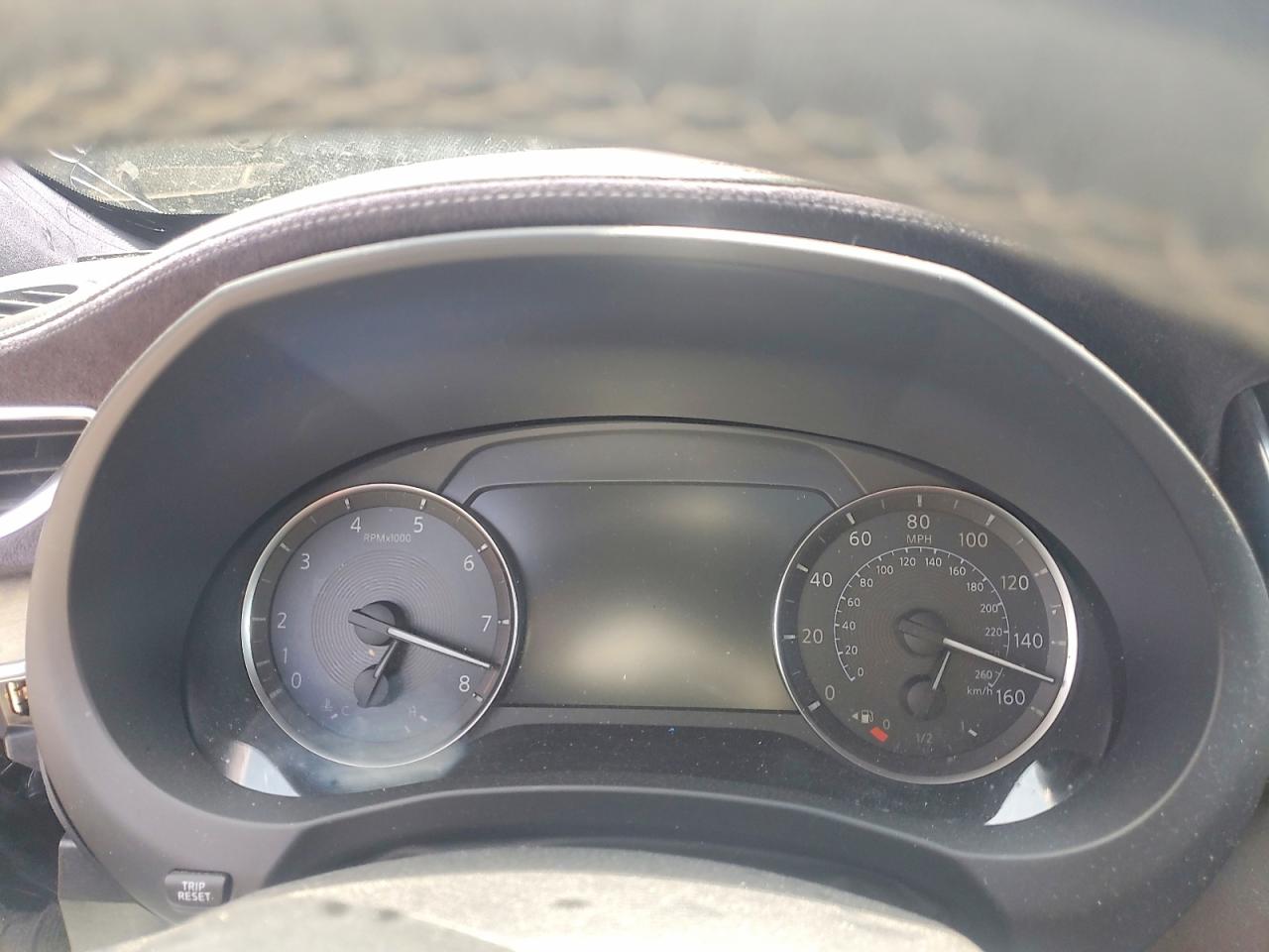 INFINITI Qx Essential