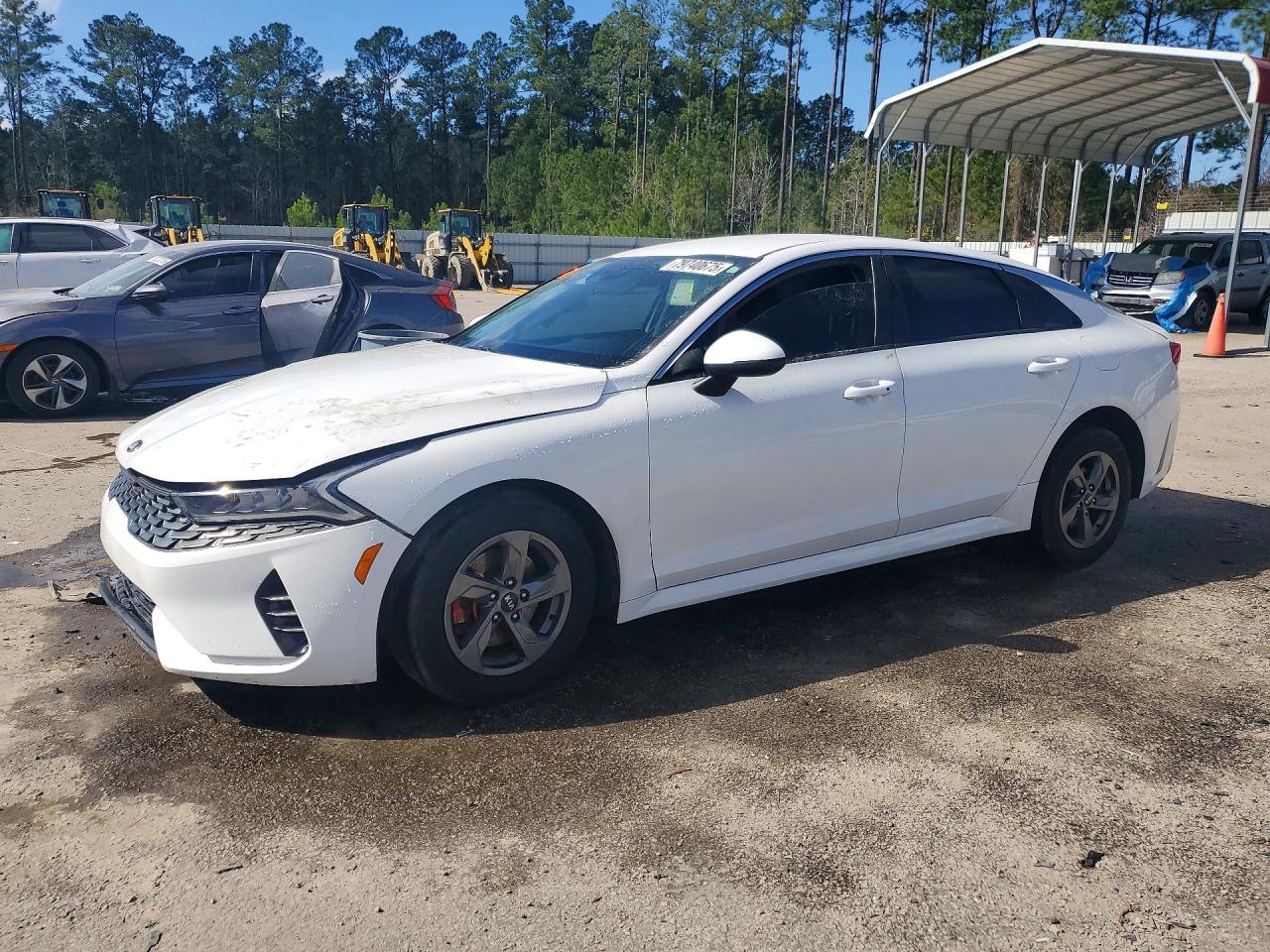 Salvage Kia K5 Image