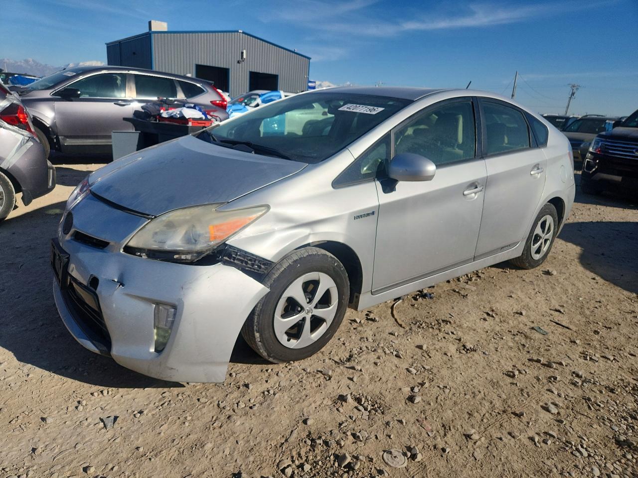 Salvage Toyota Prius Image